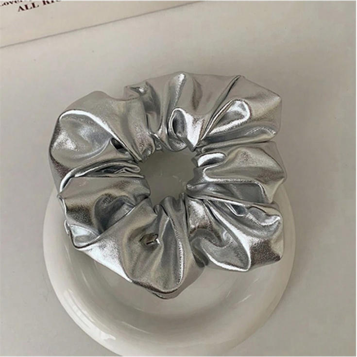 scrunchie prateado, acessório de cabelo para meninas, elástico elegante, moda infantil, presente para meninas, scrunchie metálico, acessório glamouroso, estilo para crianças