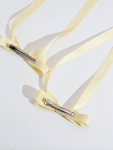 ganchos de cabelo para meninas, laços de cetim, ganchos amarelos pastel, acessórios de cabelo infantis, ganchos elegantes, laços para festas, moda infantil