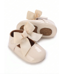 sapatinhos para bebé, sapatinhos envernizados, sapatos de bebé com laço, sapatos para batizado, sapatos para cerimónia bebé, sapatos para bebé menina, calçado bebé confortável