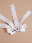 laço de cabelo, laço de cetim, acessórios para meninas, laço branco, batizado, comunhão, casamento, acessórios elegantes, penteados para meninas