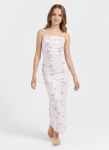 Vestido longo floral violeta para menina em visão frontal