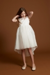 vestido cerimónia menina, vestido primeira comunhão, vestido branco creme, vestido assimétrico menina, roupa festa infantil, vestido casamento menina