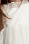 vestido cerimónia menina, vestido primeira comunhão, vestido branco creme, vestido assimétrico menina, roupa festa infantil, vestido casamento menina
