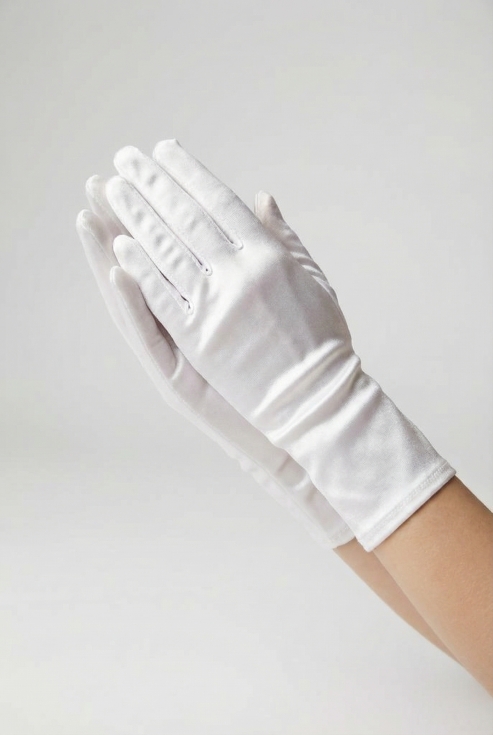 luvas de comunhão, primeira comunhão, acessórios de comunhão, luvas brancas criança, luvas elegantes comunhão, luvas cerimónia, comunhão Portugal, luvas de igreja, luvas para meninos, luvas para meninas