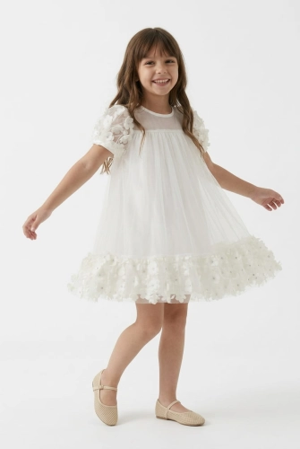 Vestido Romy creme para menina com flores 3D e tule