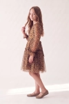 Vestido de cerimónia Holly com padrão leopardo – laço da faixa atrás, na cintura, silhueta de perfil