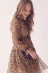 Vestido de cerimónia Holly com padrão leopardo – manga de tule e faixa franzida, vista lateral
